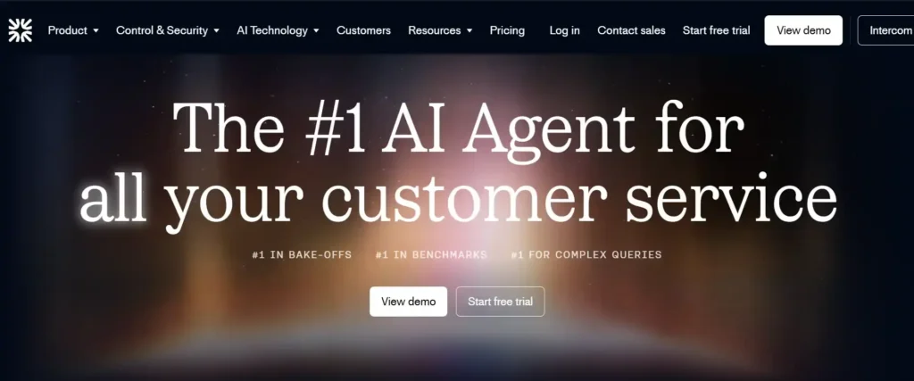 Intercom Fin – AI Customer Service Agent Intercom homepage showing the headline "The #1 AI Agent for all your customer service" with badges for top benchmark and complex query performance